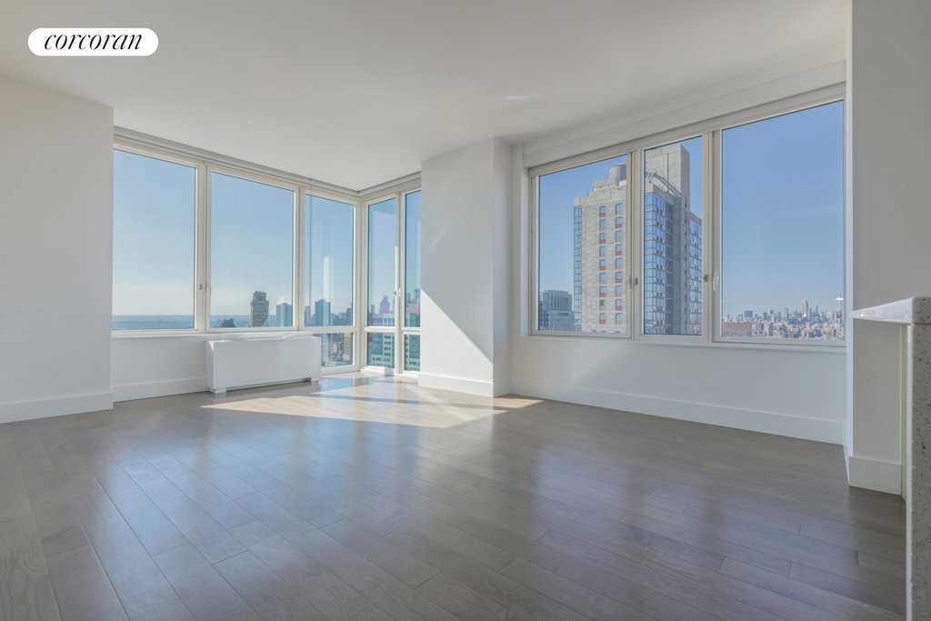 388 Bridge Street, Unit 43H photo 4