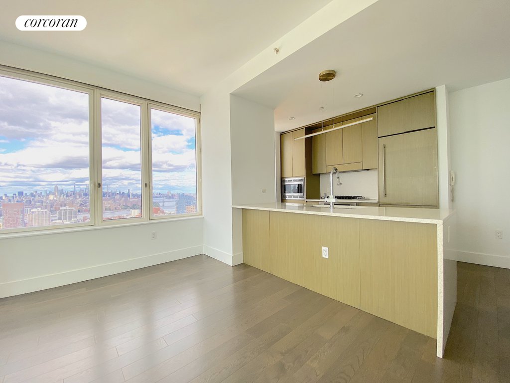 388 Bridge Street, Unit 43H photo 6