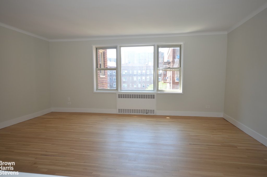 68-61 Yellowstone Boulevard, Unit 610