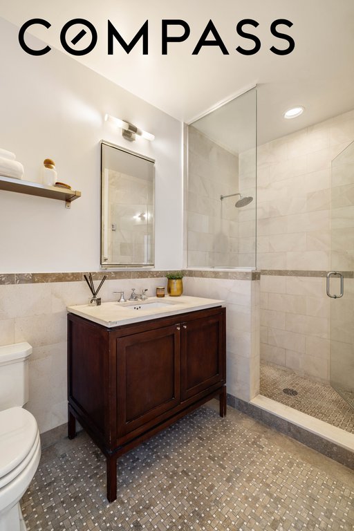 1 Hanson place, Unit 21C photo 11