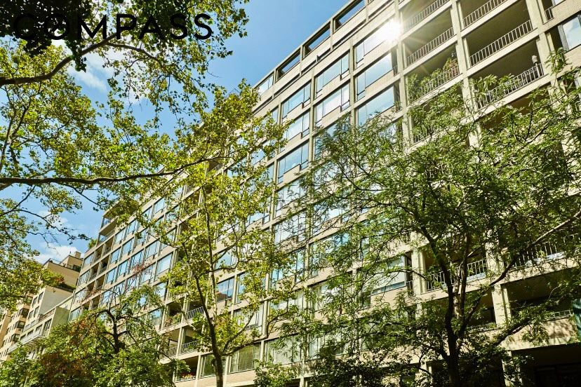 333 East 69th Street, Unit 12E photo 12