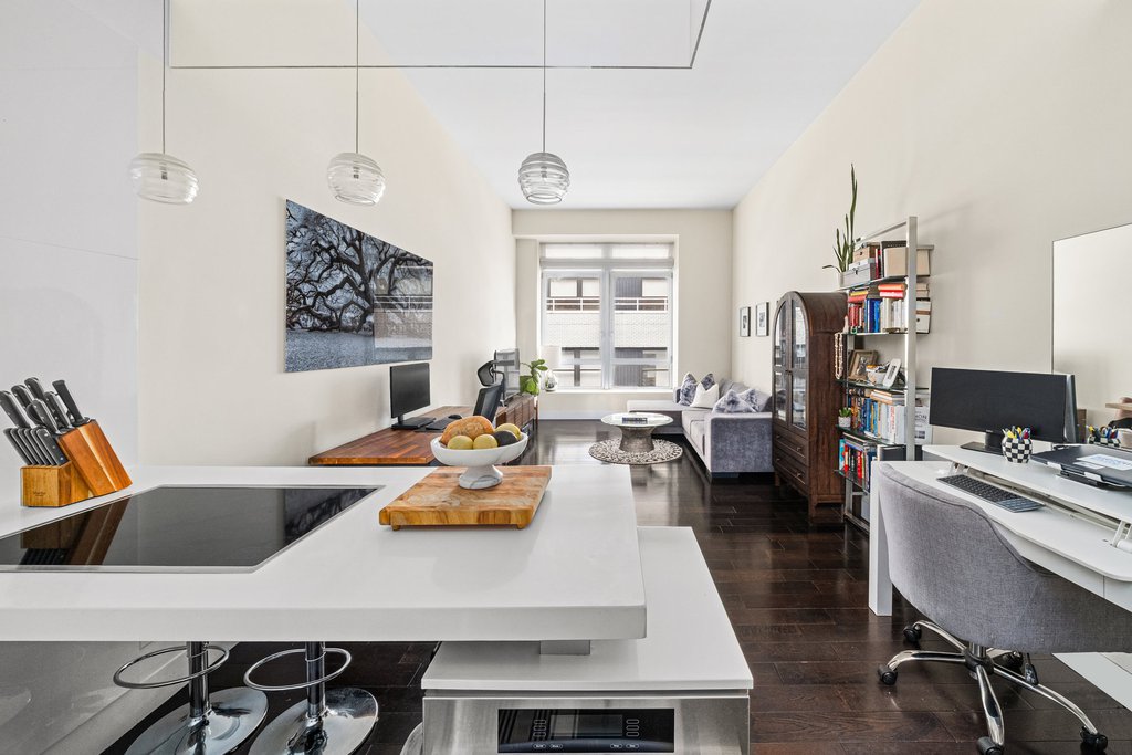111 Fulton Street, Unit 809 photo 3