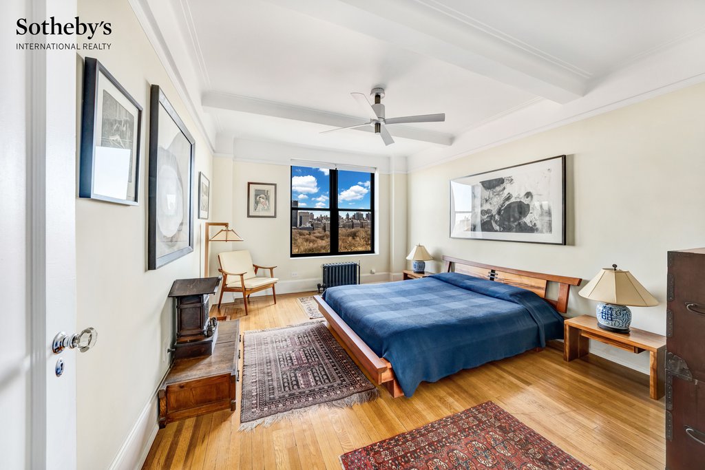 415 Central Park West, Unit 14D photo 3