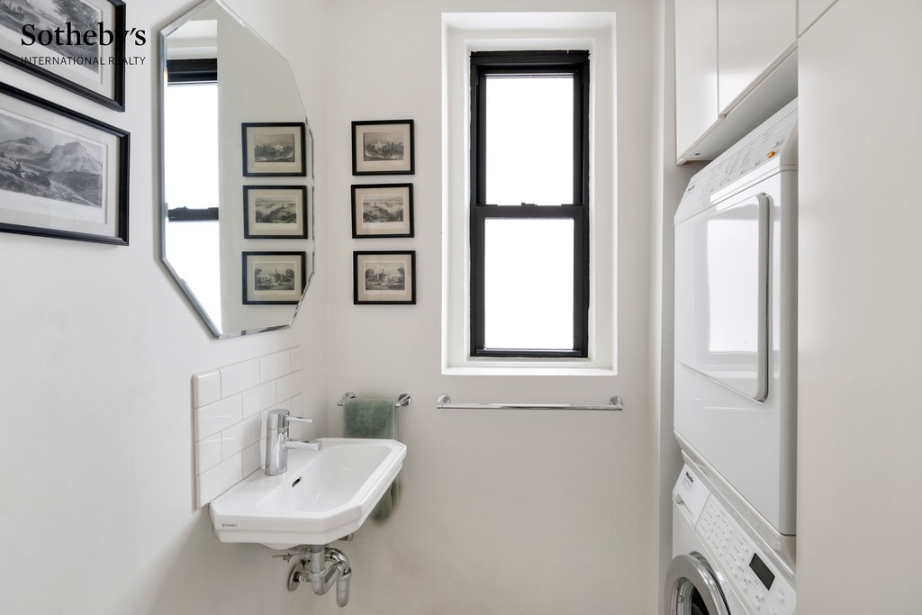 415 Central Park West, Unit 14D photo 11