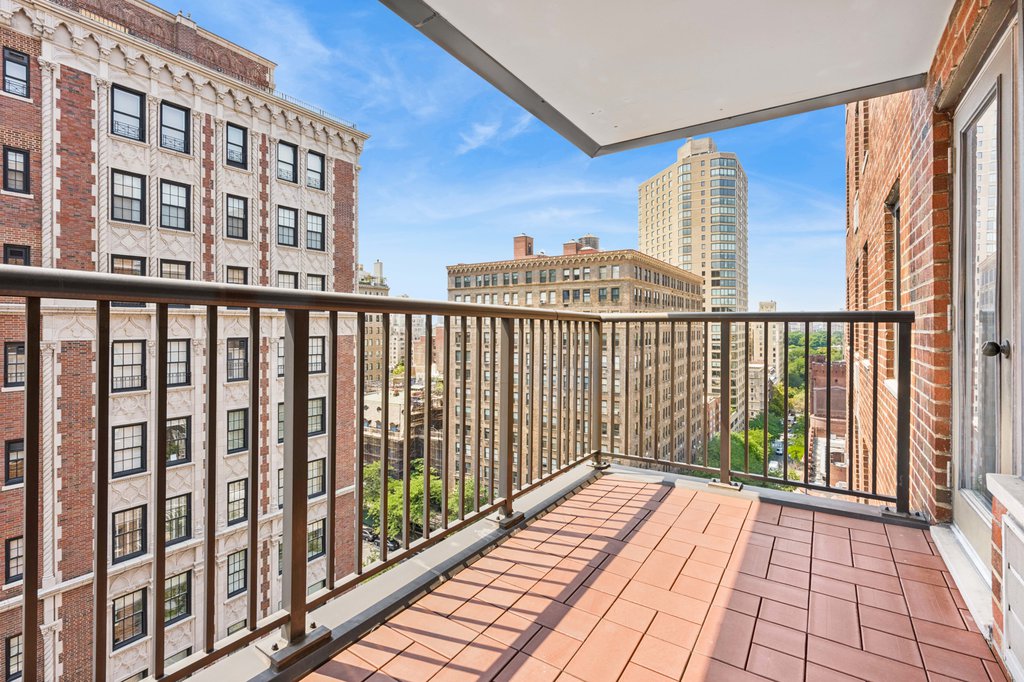 1199 Park Avenue, Unit 16E photo 6