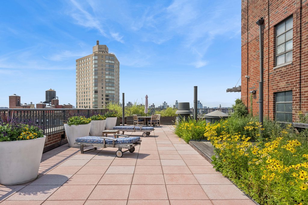 1199 Park Avenue, Unit 16E photo 7