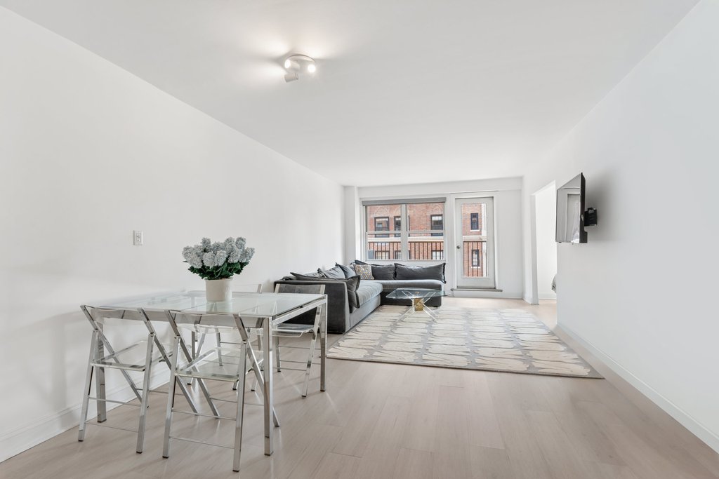 1199 Park Avenue, Unit 16E