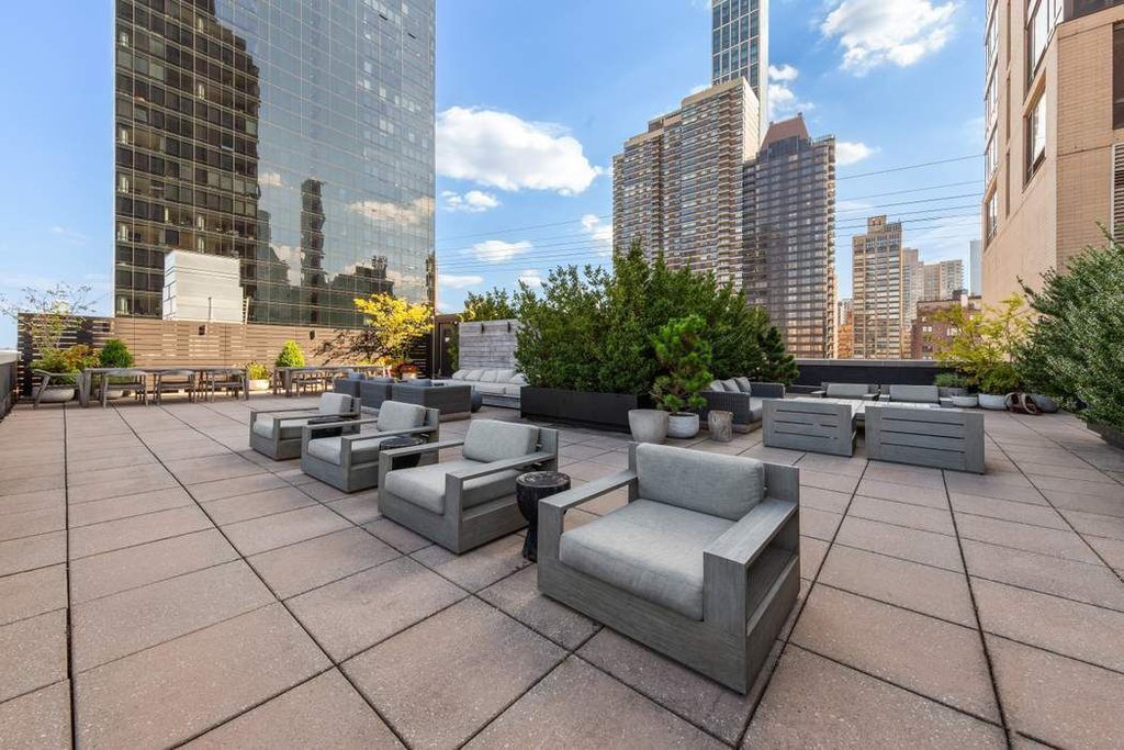 401 East 60th Street, Unit 16C photo 12
