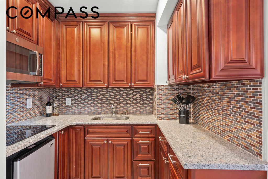 2 Tudor City Place, Unit 11NS photo 2