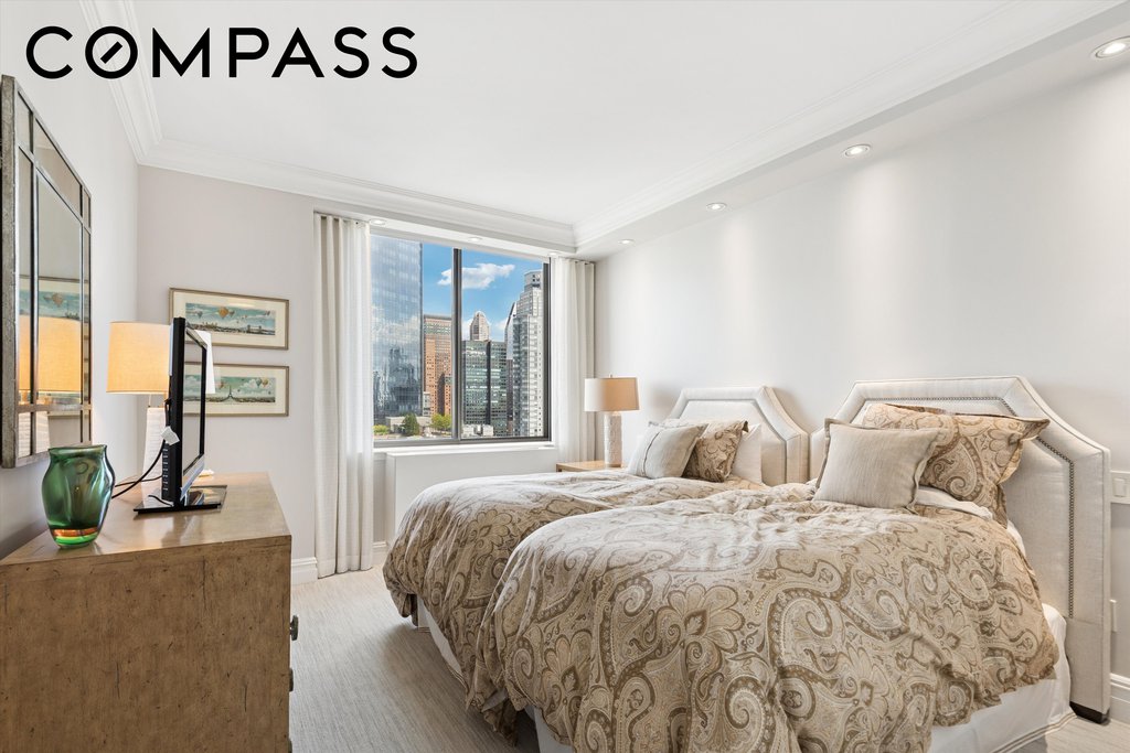 2 Columbus Avenue, Unit 39B photo 10