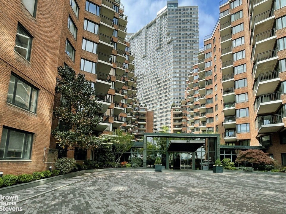 60 Sutton Place South, Unit 2IS photo 13