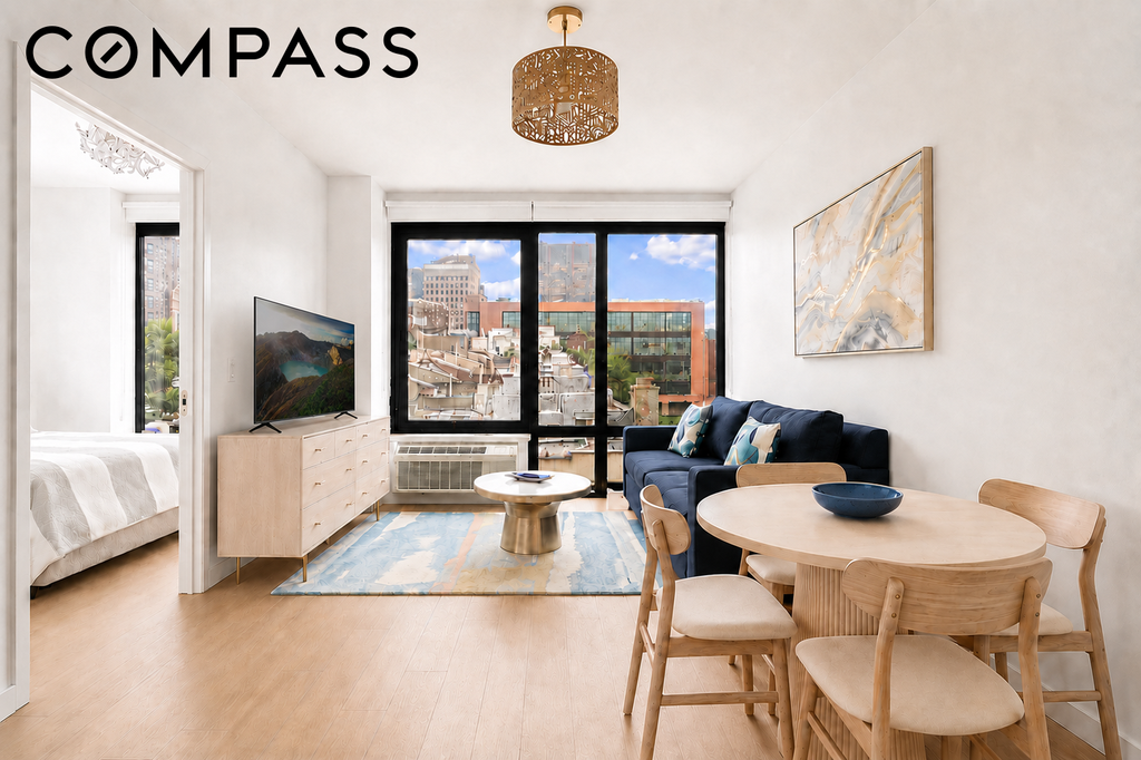 1790 Third Avenue, Unit 901 photo 2