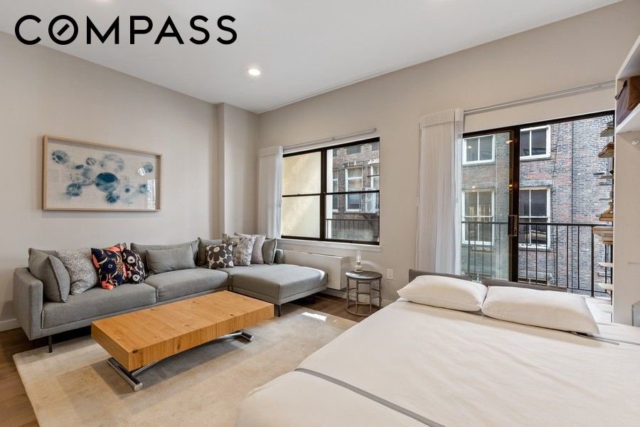 35 East 10th Street, Unit 5E photo 2