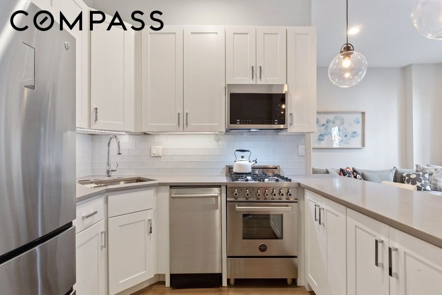 35 East 10th Street, Unit 5E photo 3