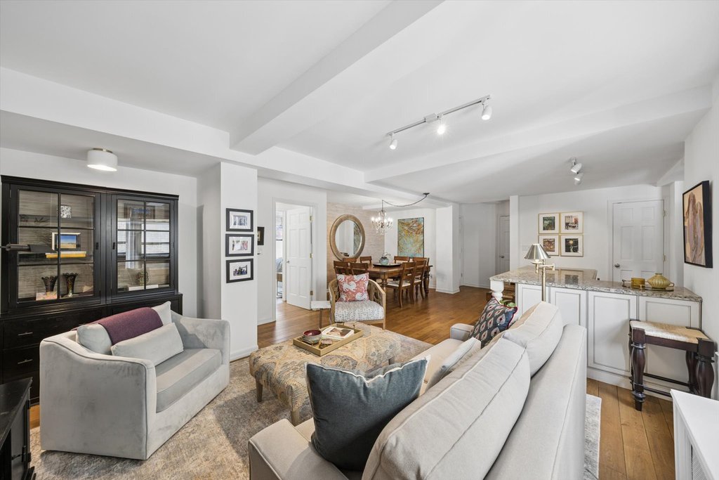 339 East 58th Street, Unit 7CD photo 4