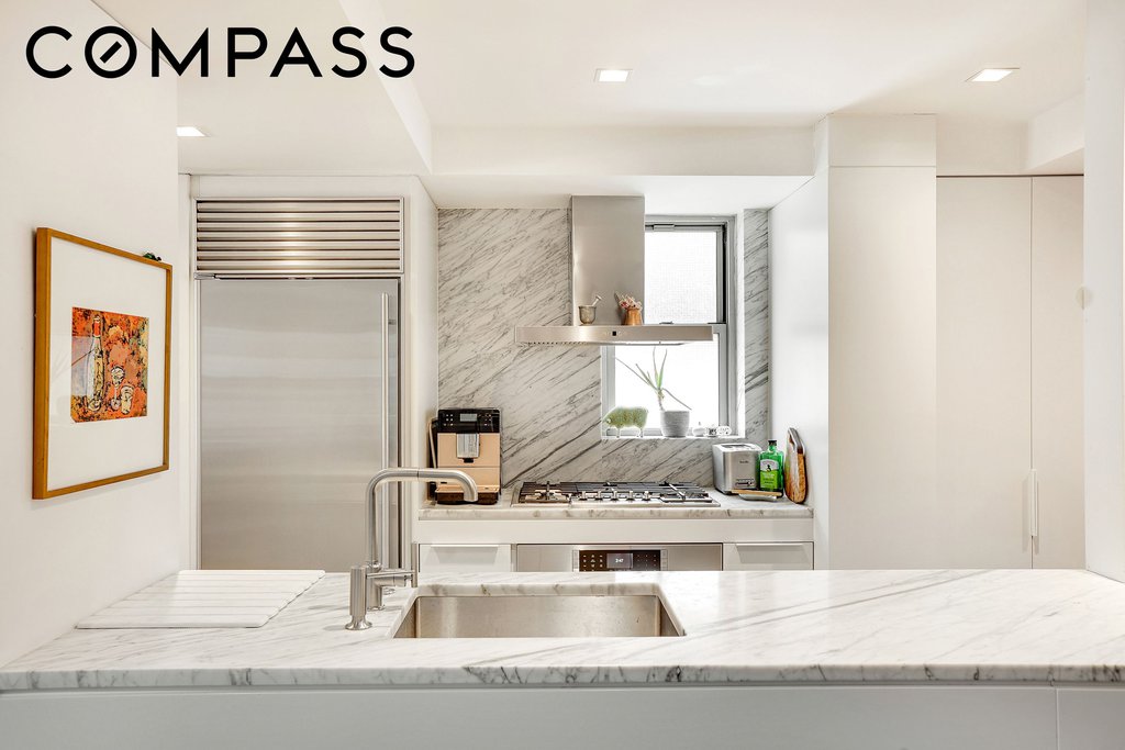 110 East 57th Street, Unit 11FGH photo 4