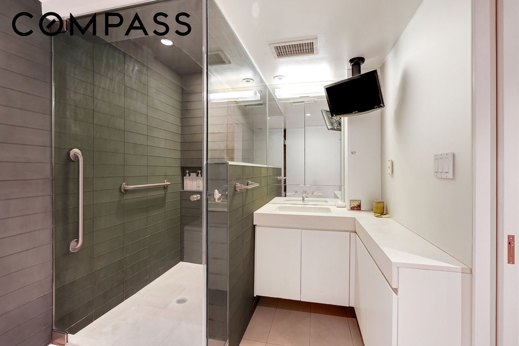 110 East 57th Street, Unit 11FGH photo 15