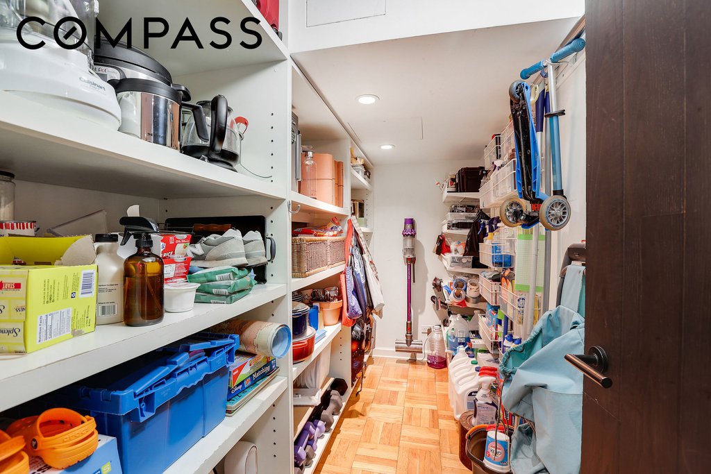 110 East 57th Street, Unit 11FGH photo 18