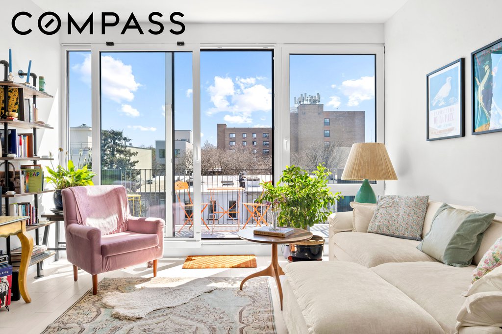 112 Cooper Street, Unit 4B photo 2