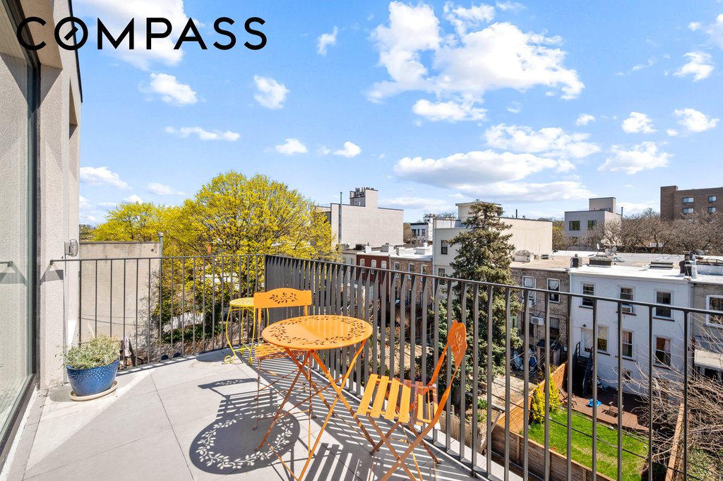112 Cooper Street, Unit 4B photo 3
