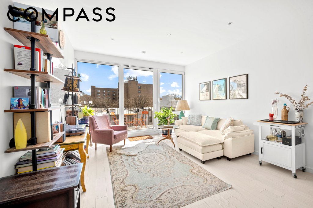 112 Cooper Street, Unit 4B photo 4