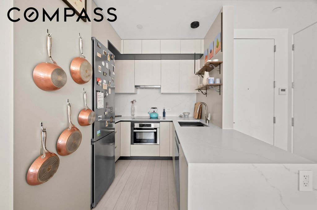 112 Cooper Street, Unit 4B photo 6