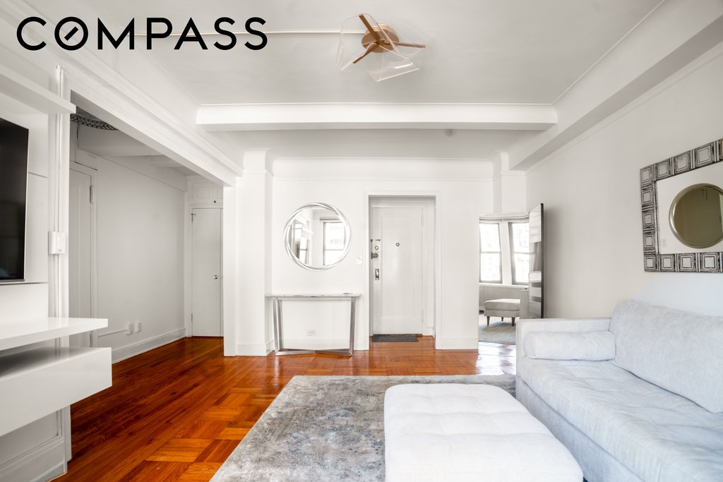 205 East 69th Street, Unit 8F photo 6