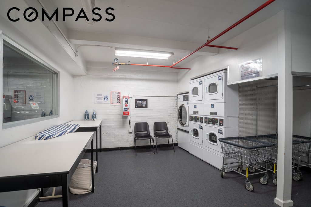 205 East 69th Street, Unit 8F photo 13