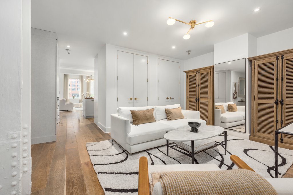 93 Worth Street, Unit 211 photo 4