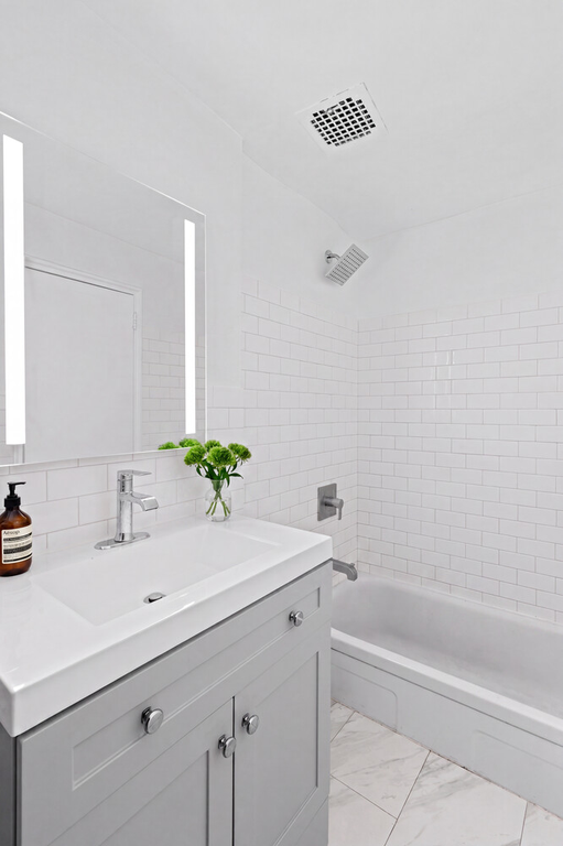 513 East 5th Street, Unit 2A photo 4