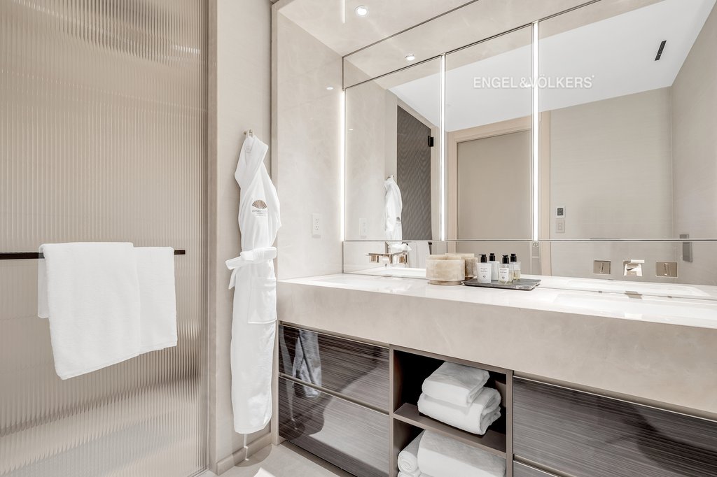 685 Fifth Avenue, Unit 10D photo 7