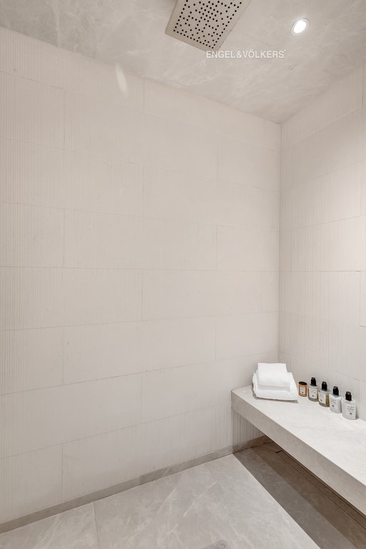 685 Fifth Avenue, Unit 10D photo 8