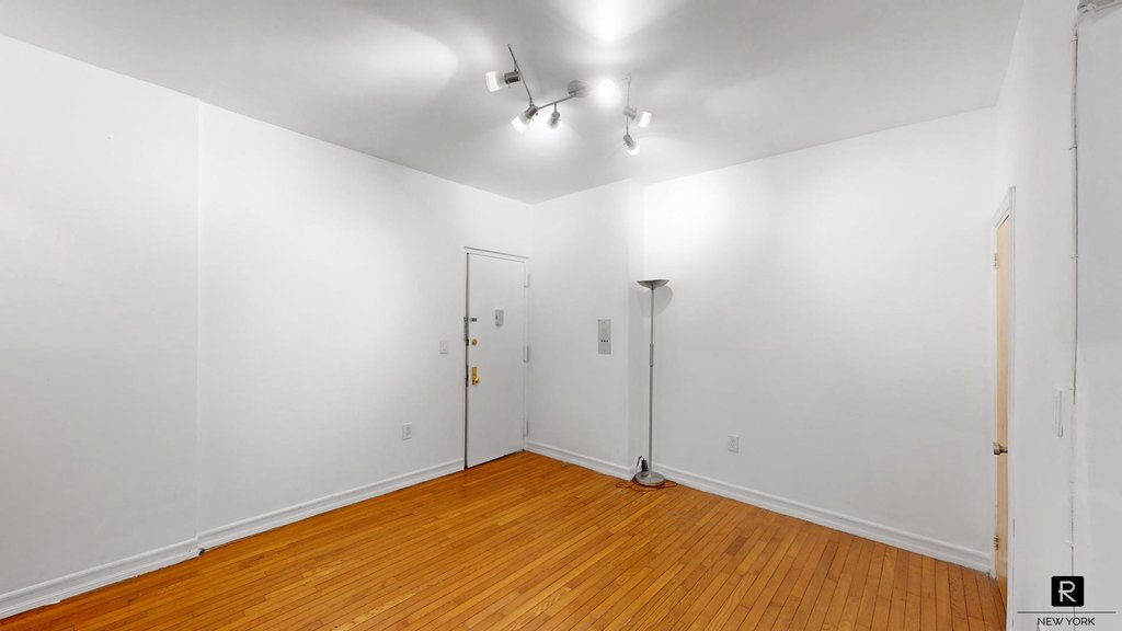 50 West 112th Street, Unit 6G photo 4