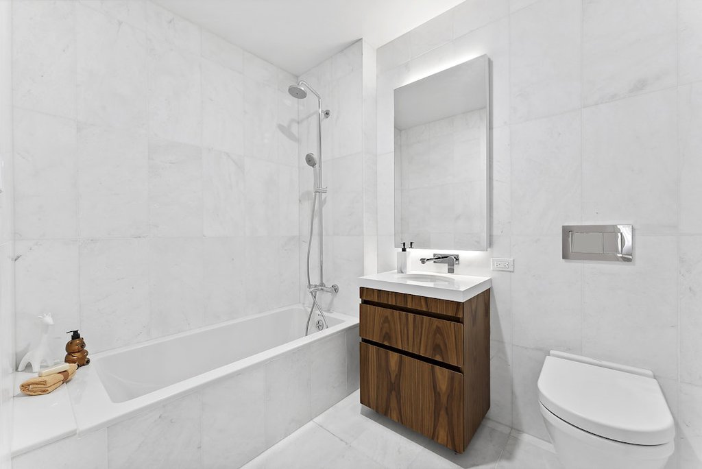 244 East 52nd Street, Unit 6B photo 8