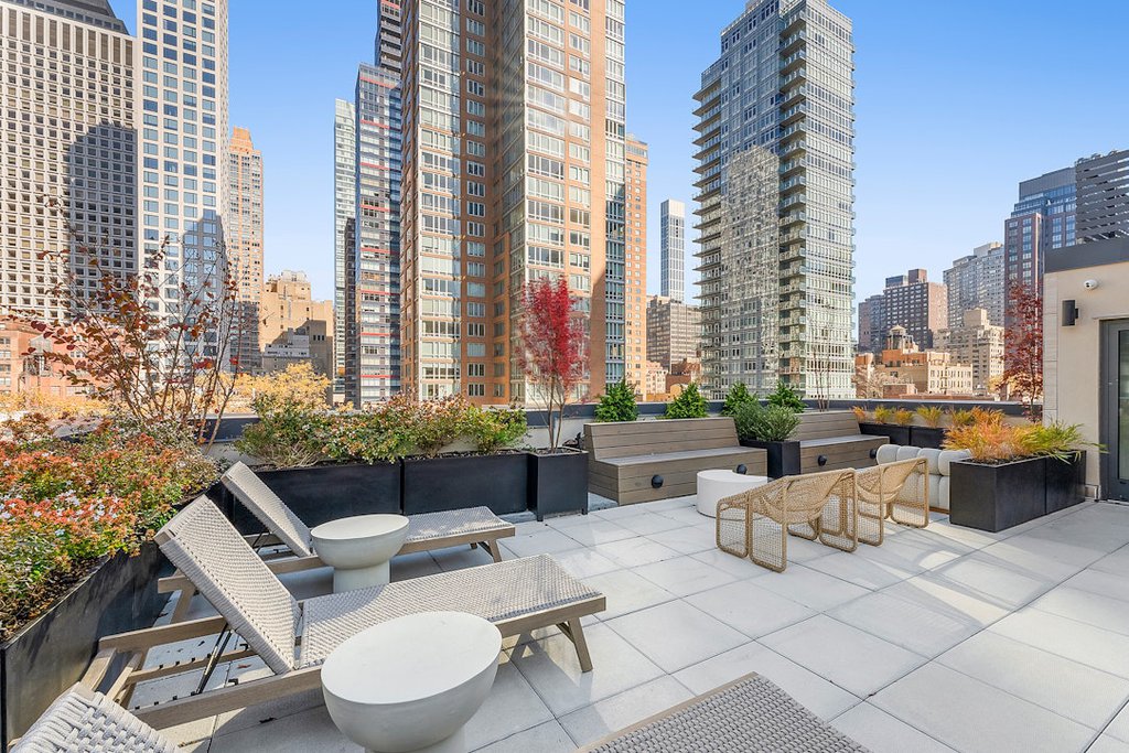 244 East 52nd Street, Unit 6B photo 12