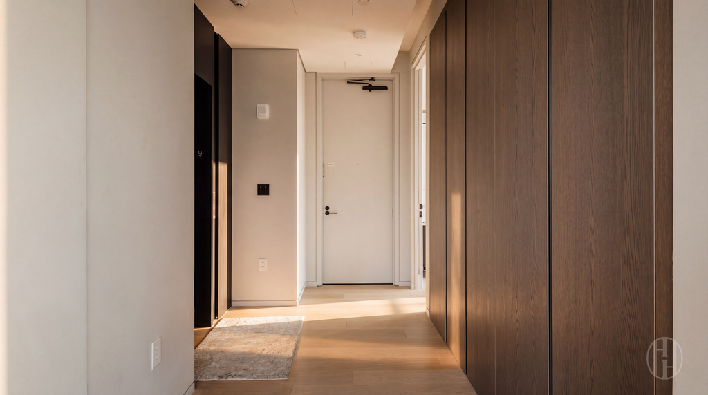 515 West 29th Street, Unit 9 photo 8