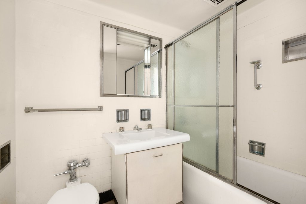 410 West 24th Street, Unit 4E photo 6