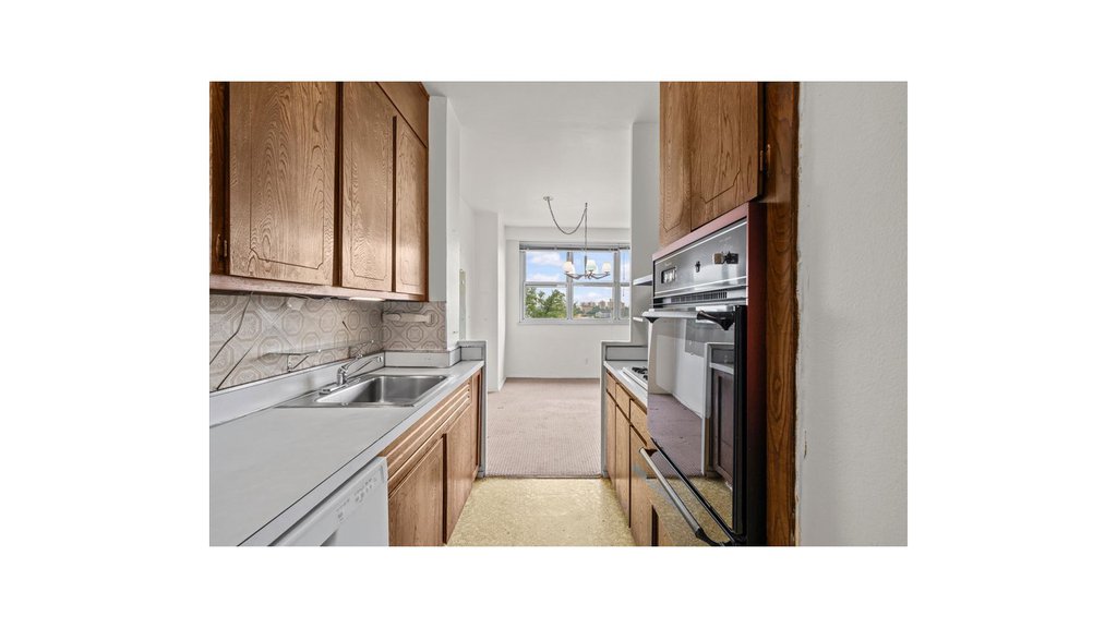 555 Kappock Street, Unit 3T photo 7