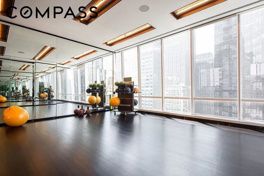 157 West 57th Street, Unit 33B photo 22