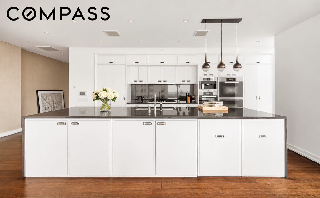 157 West 57th Street, Unit 33B photo 6