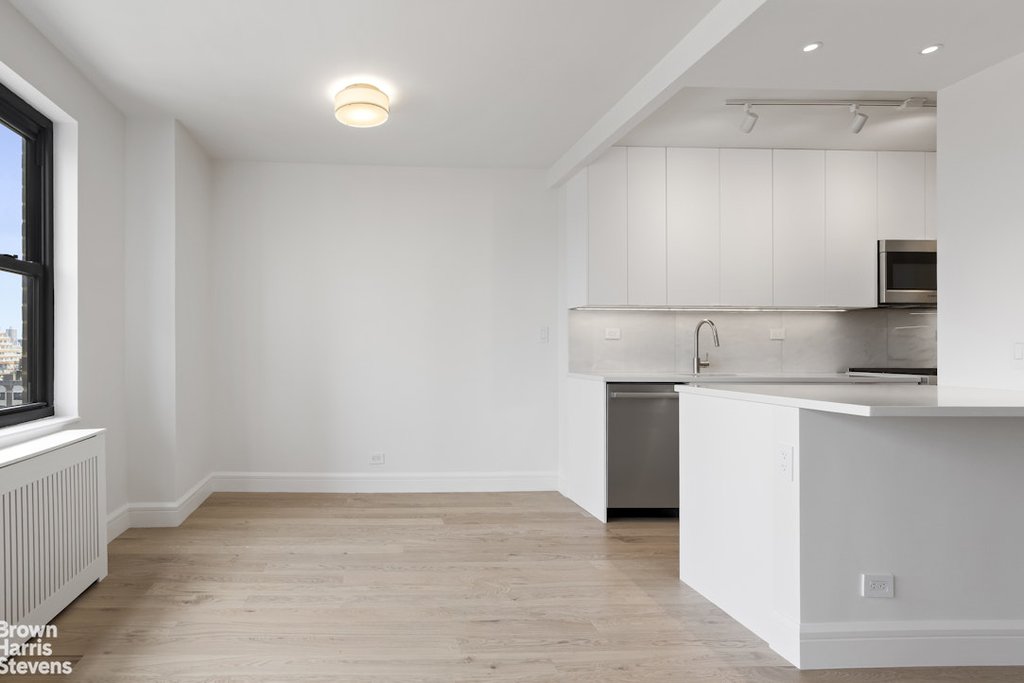 185 West End Avenue, Unit 11D photo 2