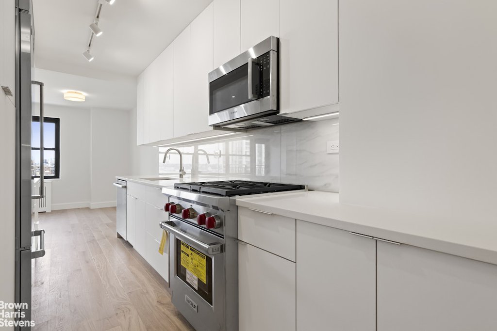 185 West End Avenue, Unit 11D photo 3