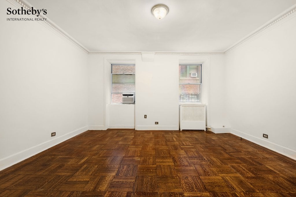 440 Riverside Drive, Unit C photo 4