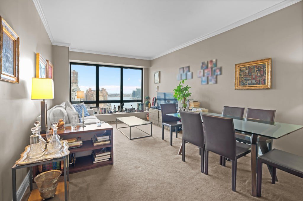 530 East 76th Street, Unit 19C