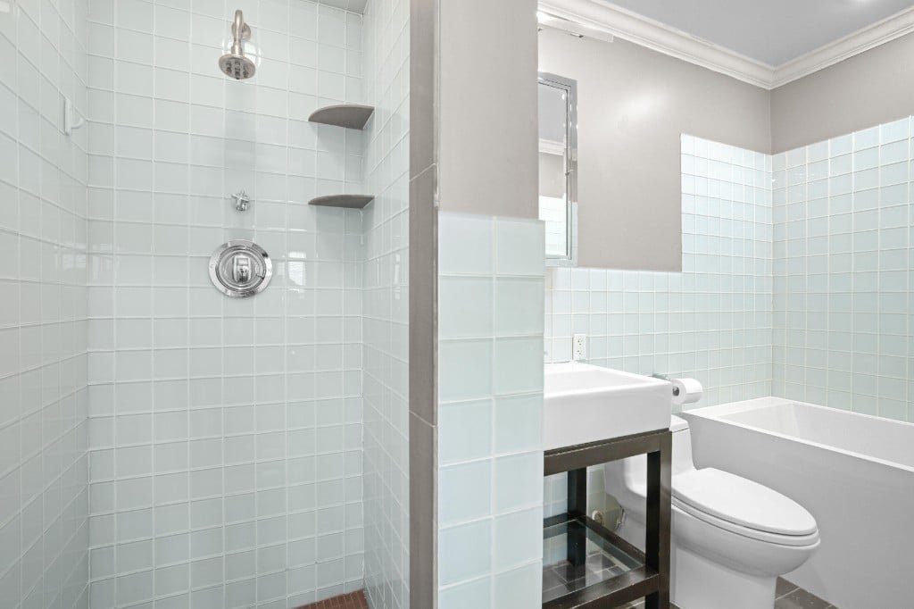 530 East 76th Street, Unit 19C photo 9
