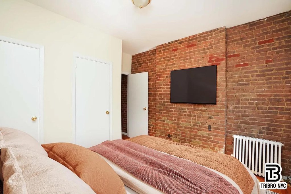 406 West 48th Street, Unit 3RE photo 3