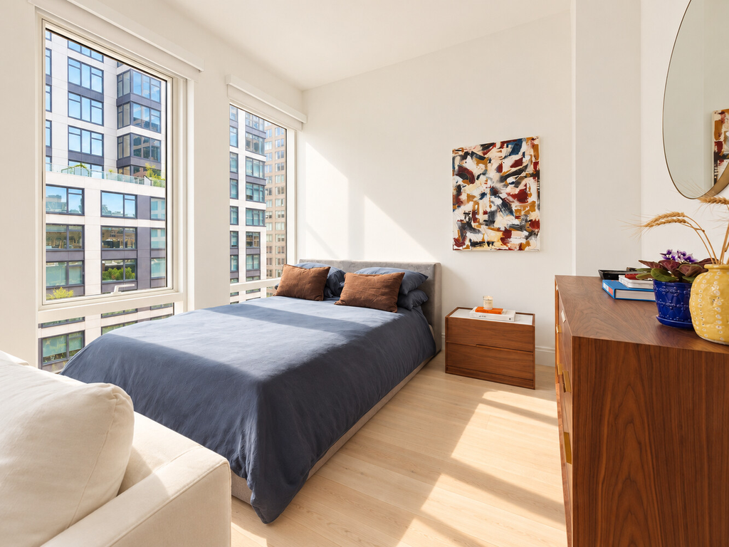 501 Third Avenue, Unit 9C photo 4