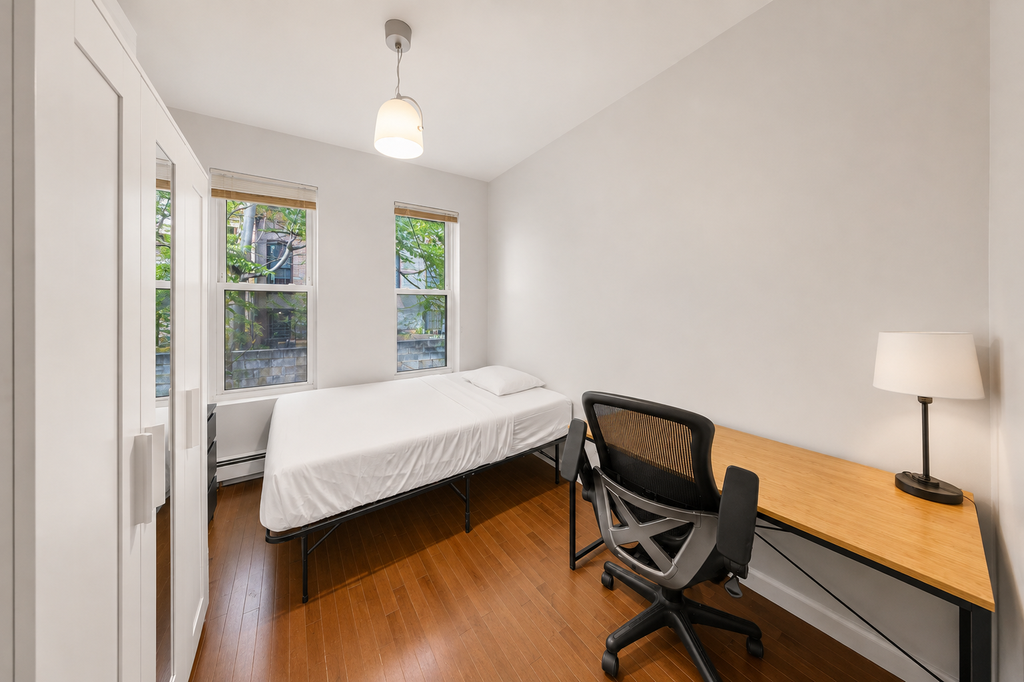 281 Sullivan Place, Unit C photo 7