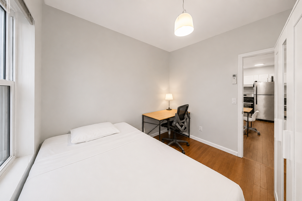 281 Sullivan Place, Unit C photo 8