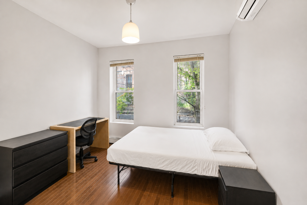 281 Sullivan Place, Unit C photo 9
